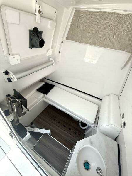 32ft Sportsman Yacht For Sale