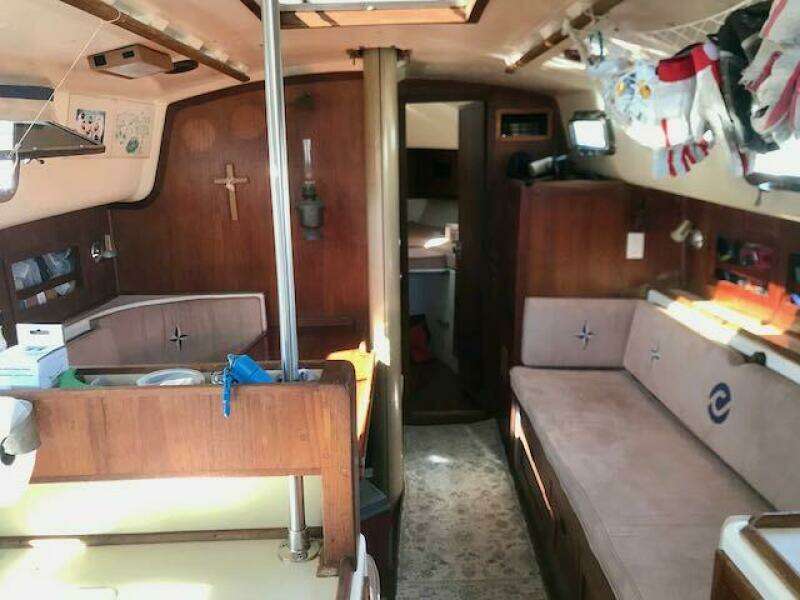 DW Crow 36ft Cabot Yacht For Sale