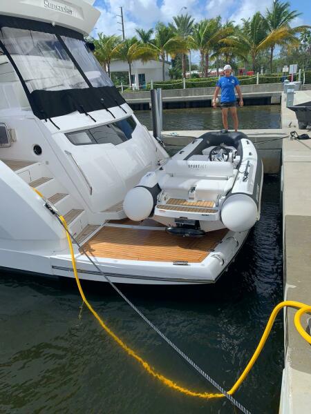 68' 2021 Sunseeker Manhattan