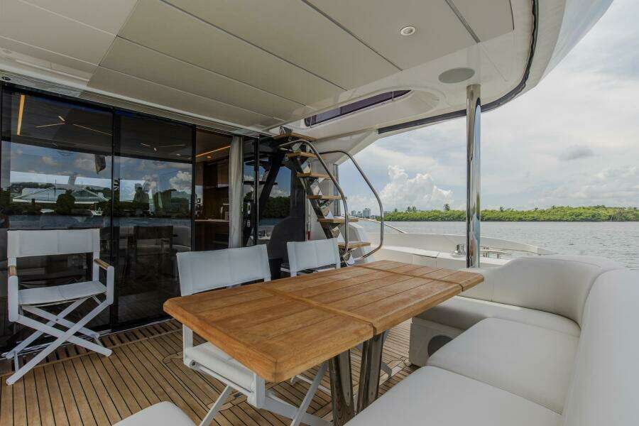 MD 68ft Sunseeker Yacht For Sale
