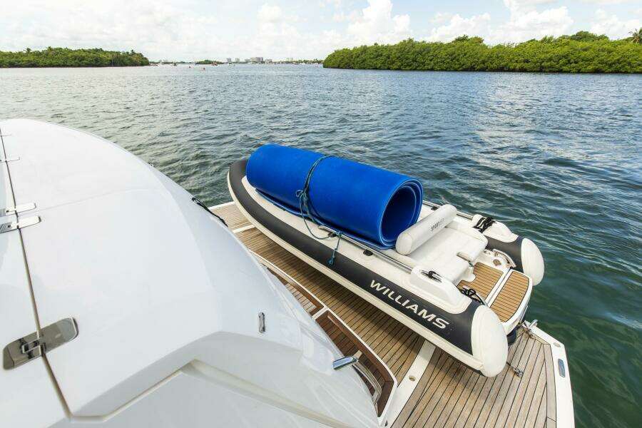 MD 68ft Sunseeker Yacht For Sale