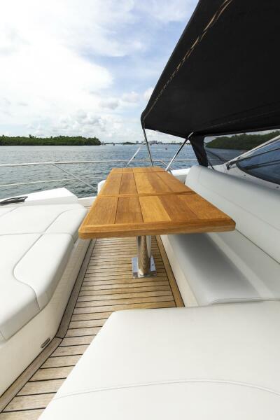 68' 2021 Sunseeker Manhattan