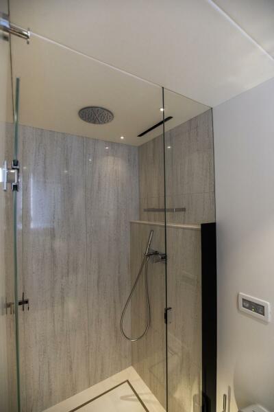 68' 2021 Sunseeker Manhattan