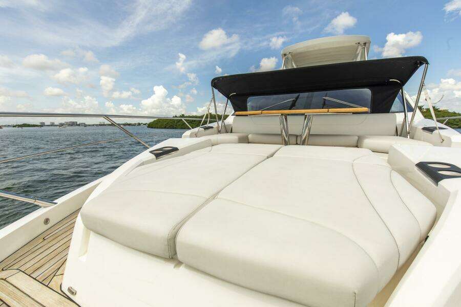 MD 68ft Sunseeker Yacht For Sale