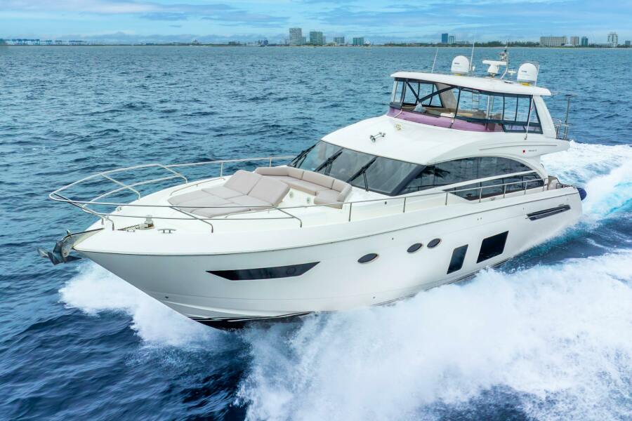 69' 2018 Princess Yachts 