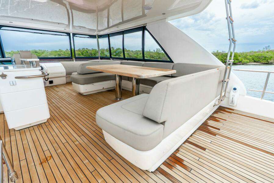 MAMU 69ft Princess Yachts Yacht For Sale