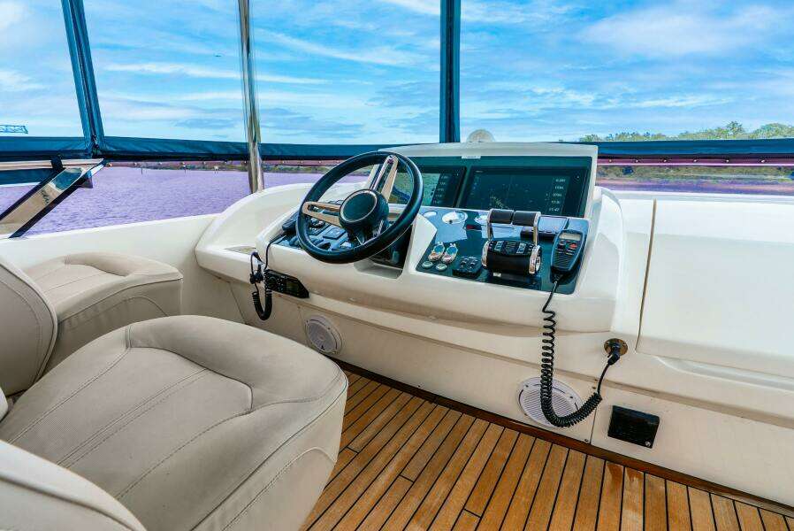 MAMU 69ft Princess Yachts Yacht For Sale