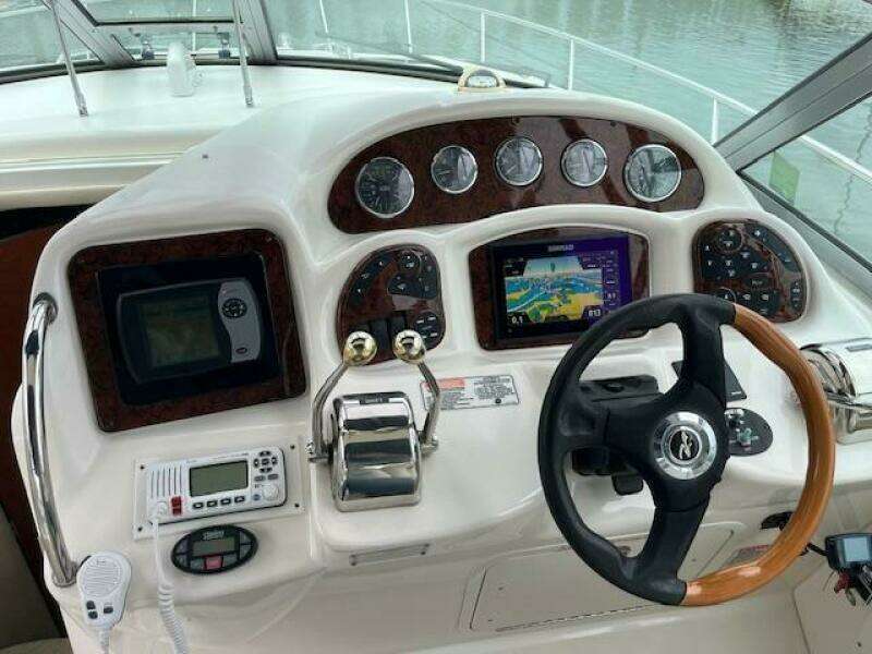Miss Kim 32ft Sea Ray Yacht For Sale