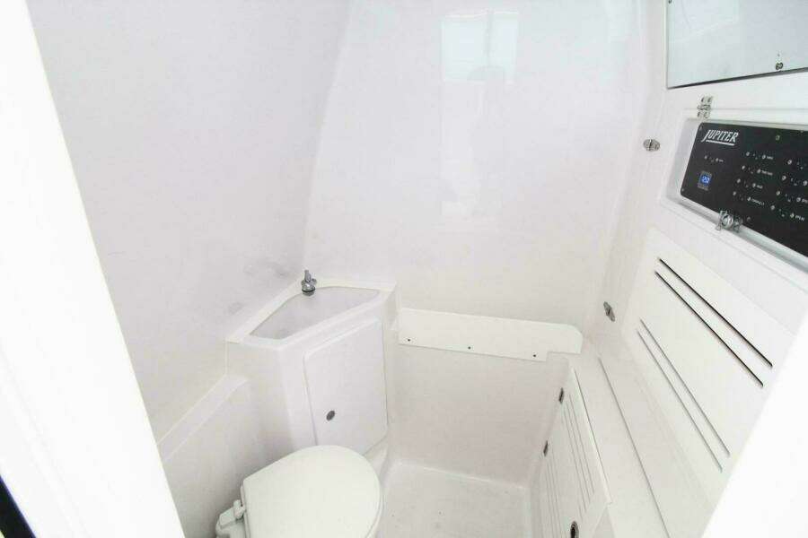 34ft Jupiter Yacht For Sale