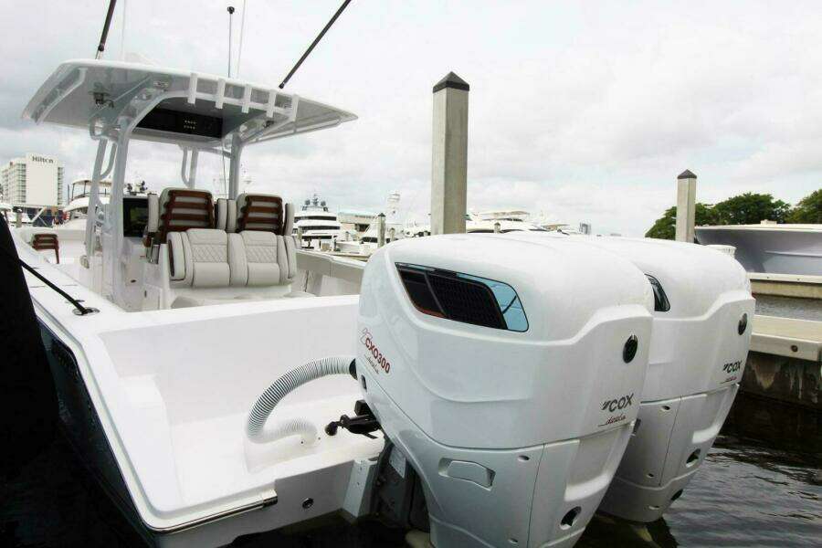 34ft Jupiter Yacht For Sale