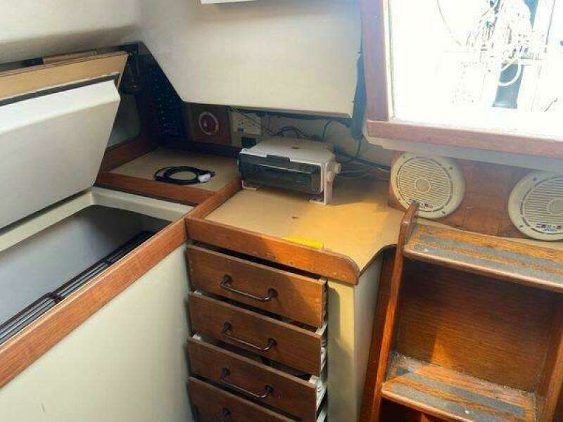 30ft Express Yacht For Sale