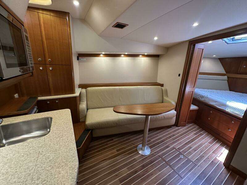 2007 Albemarle 360 Express - SQUID INC.