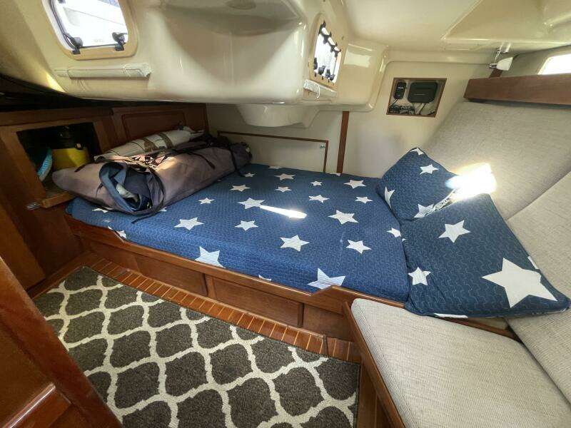 36ft Hunter Yacht For Sale