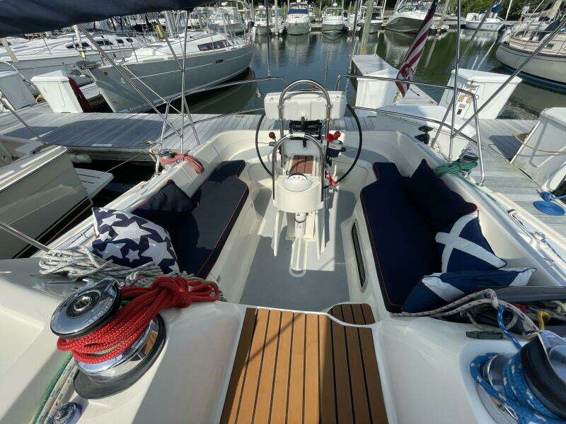 36ft Hunter Yacht For Sale