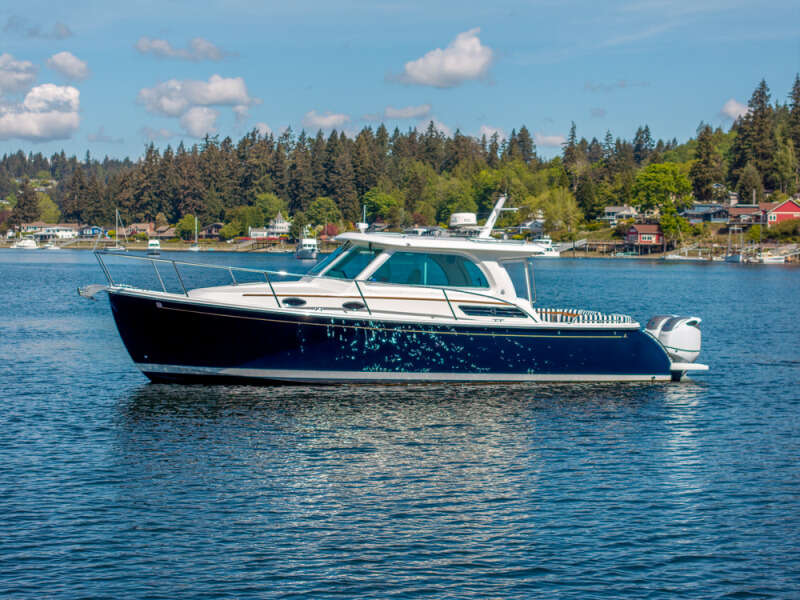 Eastern Standard 34ft Back Cove Yacht For Sale