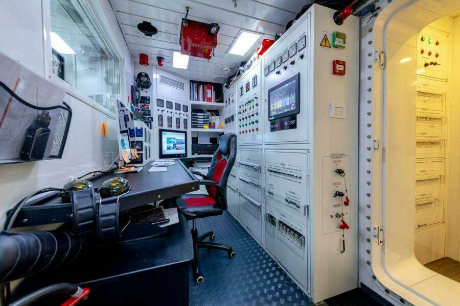 BLACK LEGEND 163ft Overmarine Yacht For Sale