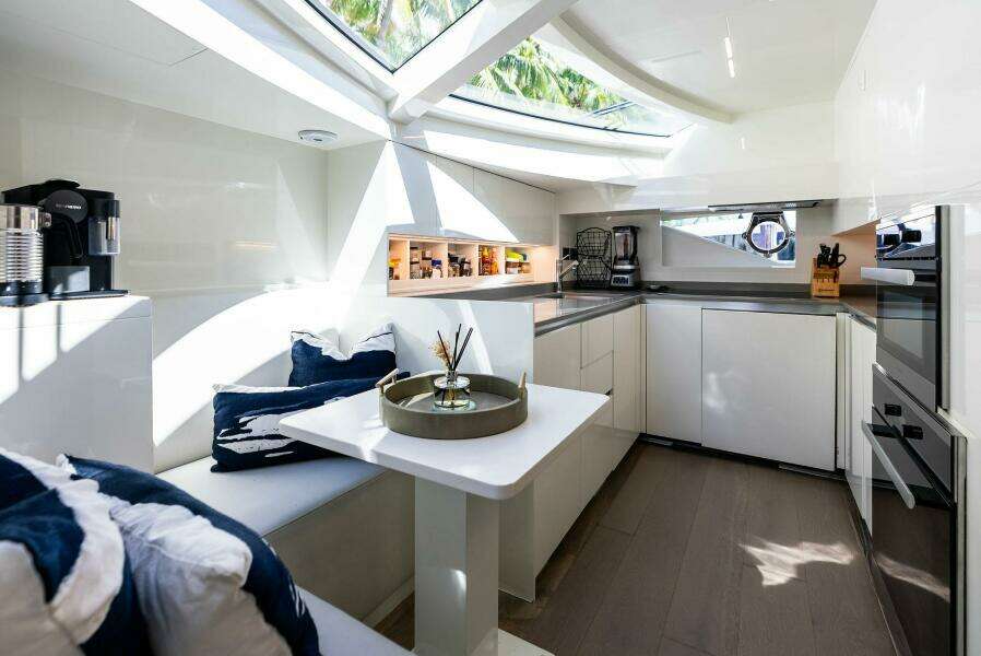 Alter Ego 85ft Ferretti Yachts Yacht For Sale