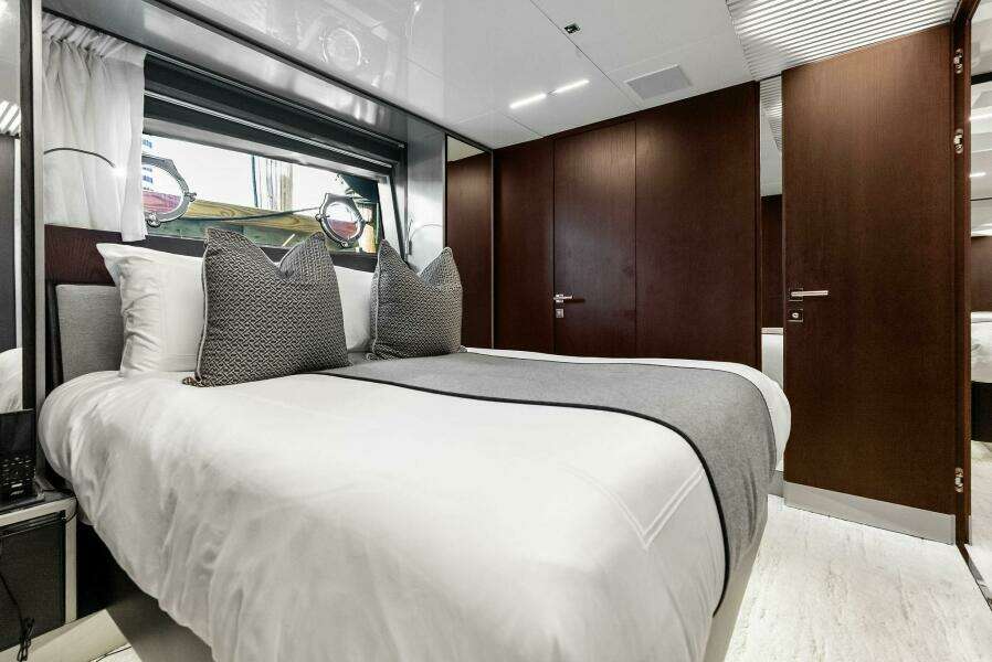 Alter Ego 85ft Ferretti Yachts Yacht For Sale