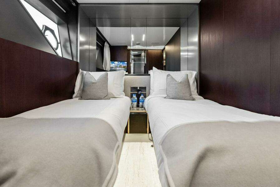 Alter Ego 85ft Ferretti Yachts Yacht For Sale