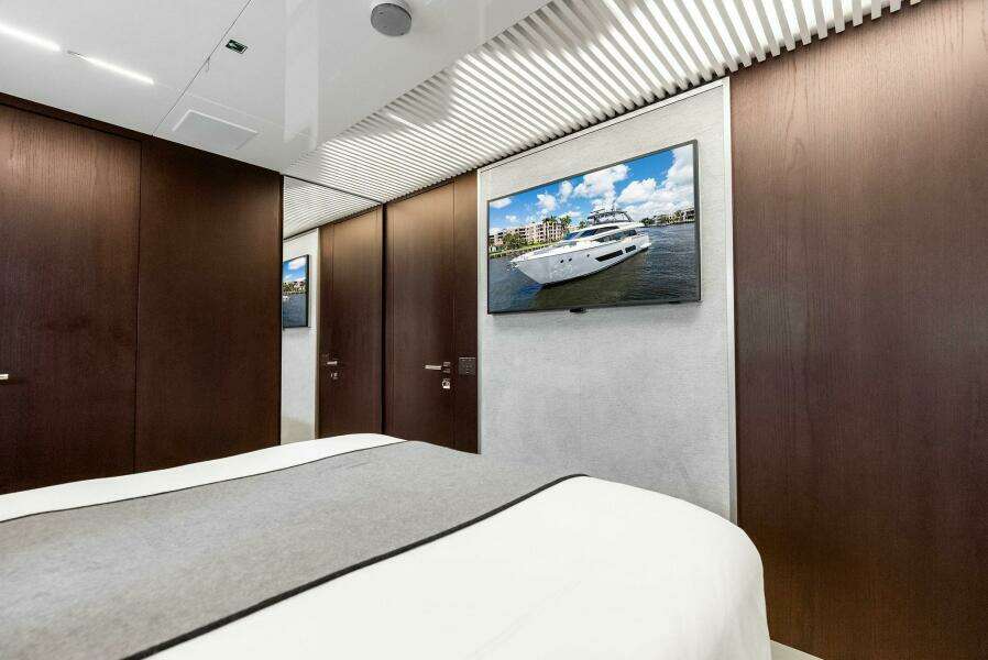 Alter Ego 85ft Ferretti Yachts Yacht For Sale