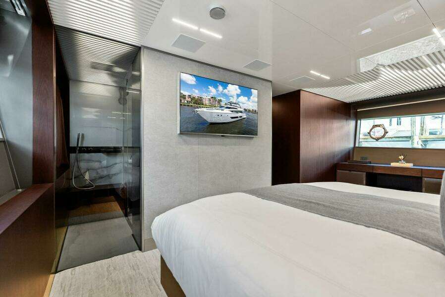 Alter Ego 85ft Ferretti Yachts Yacht For Sale