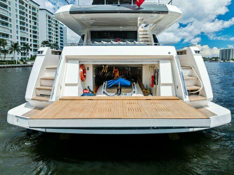 Alter Ego 85ft Ferretti Yachts Yacht For Sale