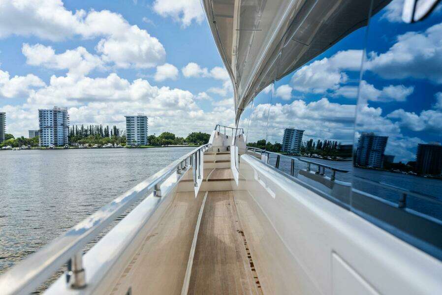 Alter Ego 85ft Ferretti Yachts Yacht For Sale