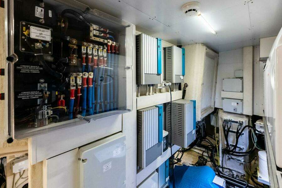 Alter Ego 85ft Ferretti Yachts Yacht For Sale