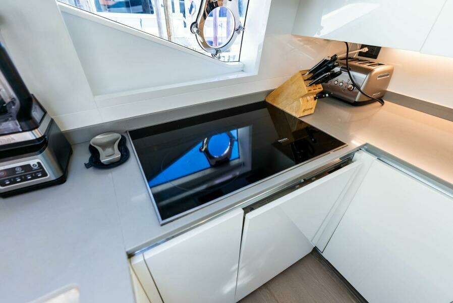 Alter Ego 85ft Ferretti Yachts Yacht For Sale