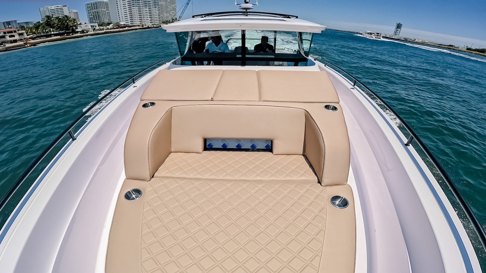 2026 Axopar 45 Cross Top