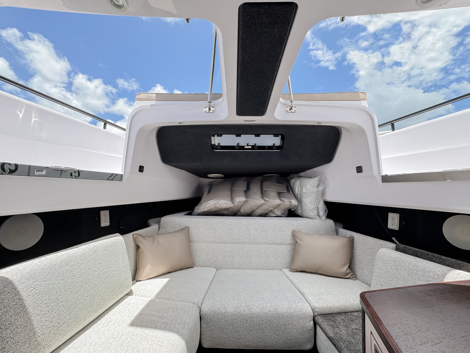 2026 Axopar 45 Cross Top