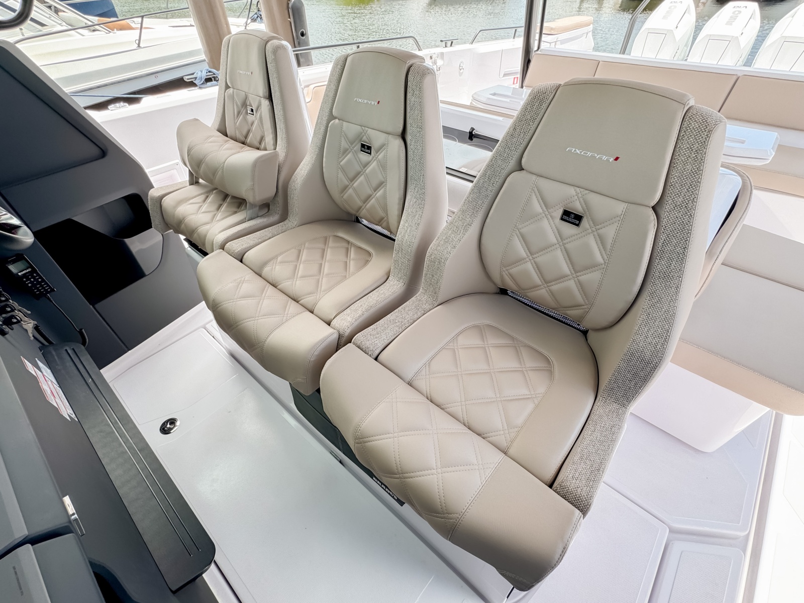 2026 Axopar 45 Cross Top