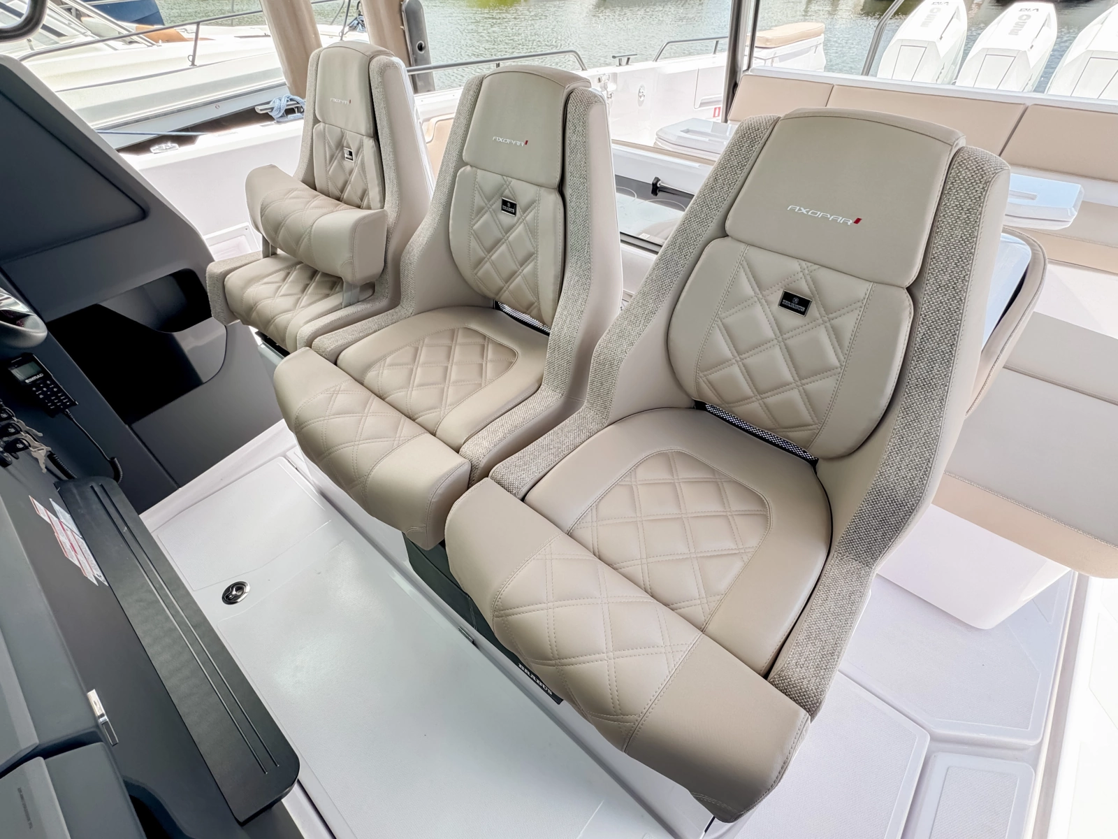 2026 Axopar 45 Cross Top