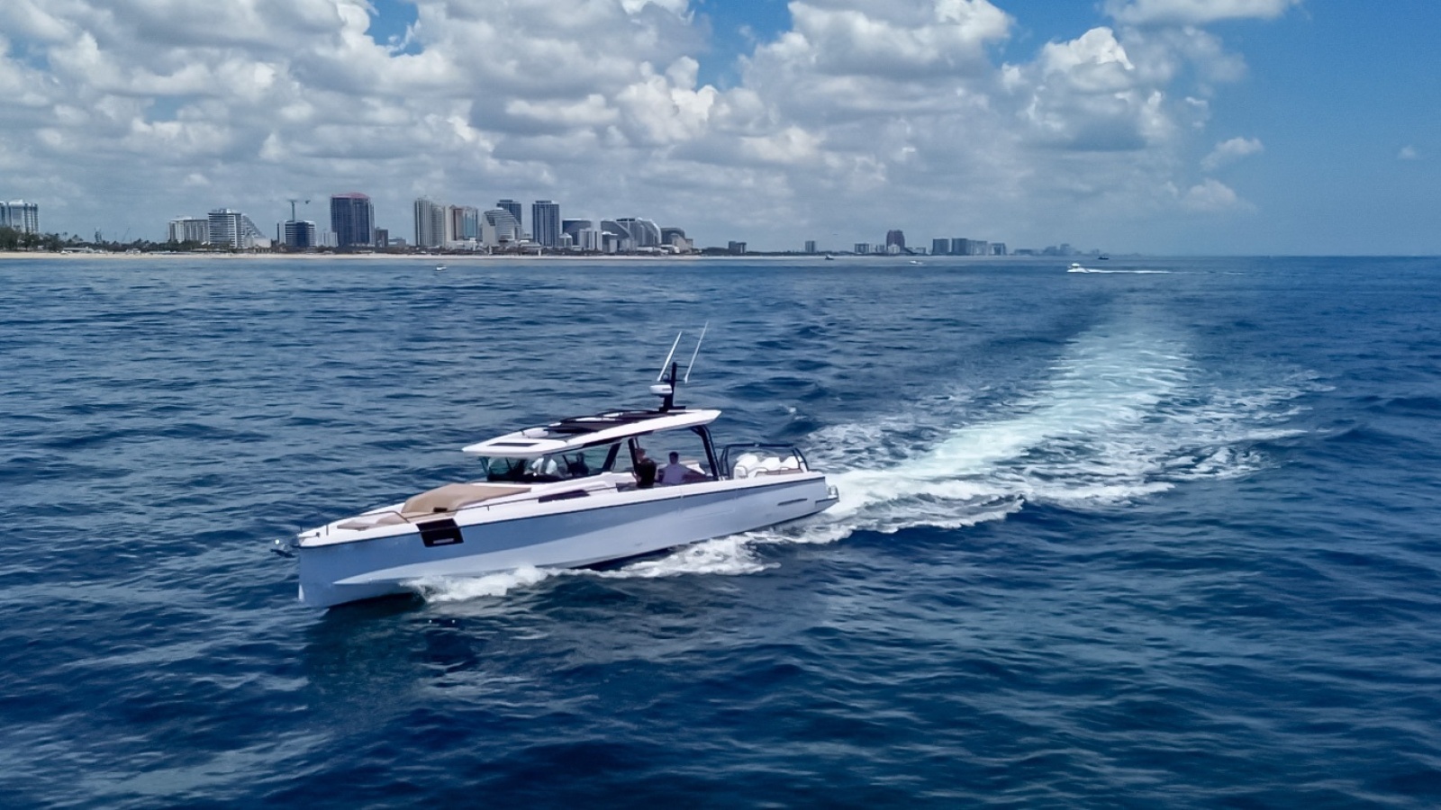 2026 Axopar 45 Cross Top