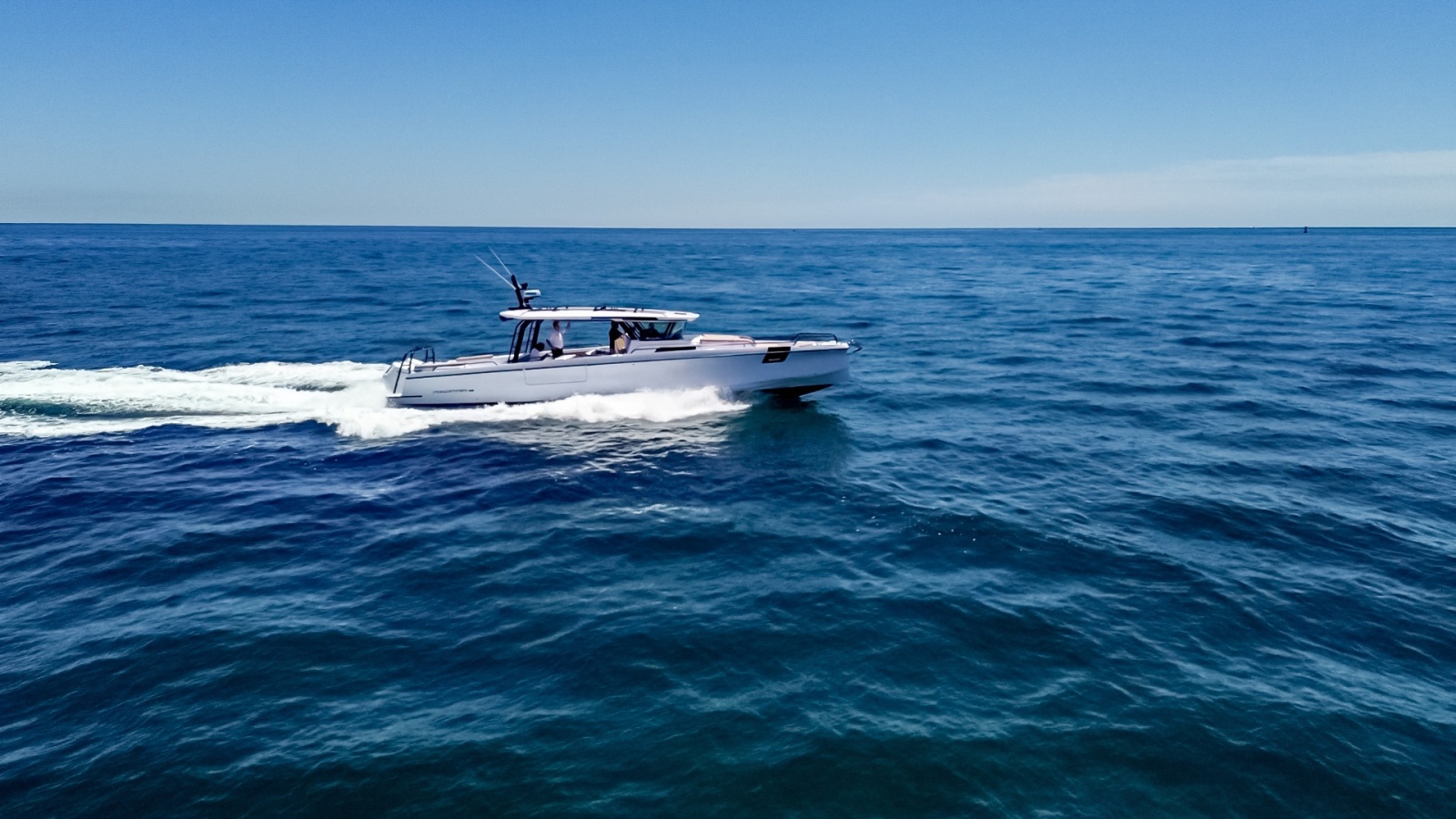 2026 Axopar 45 Cross Top