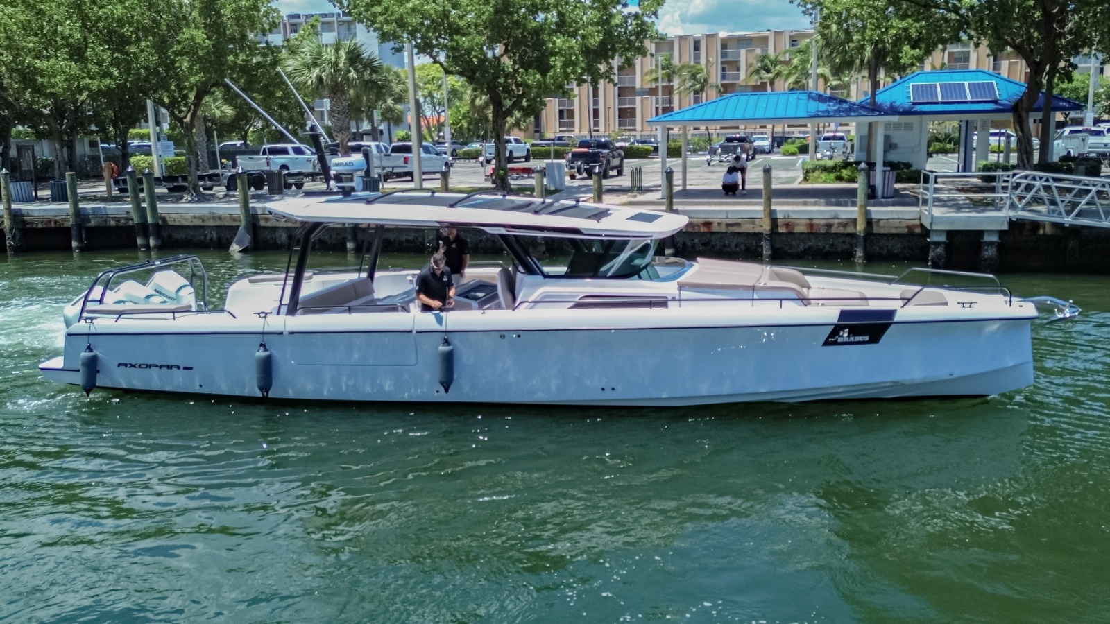 2026 Axopar 45 Cross Top