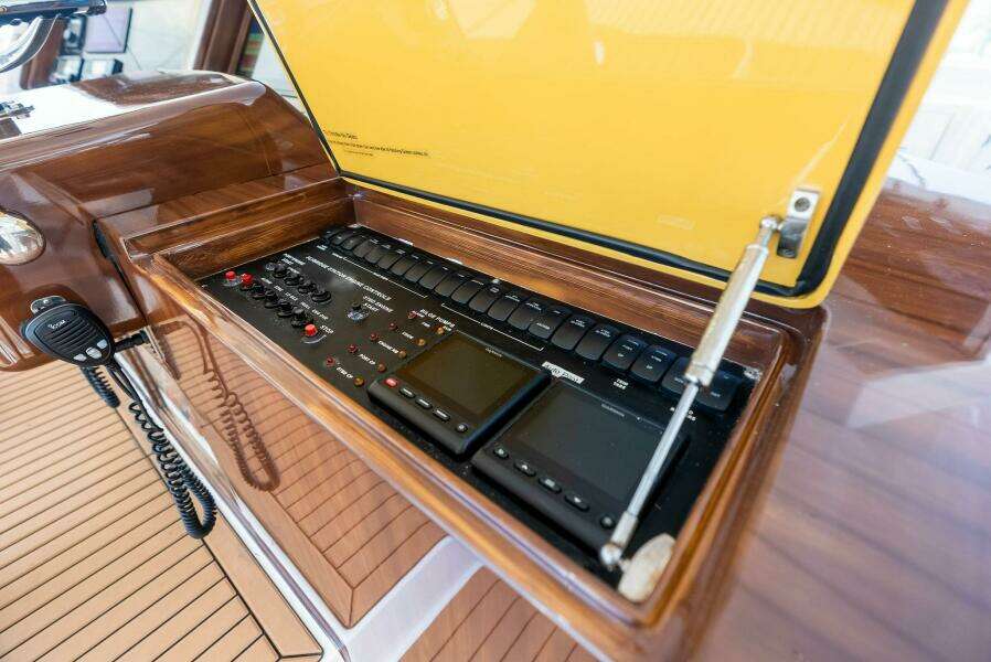 Diggin Donzi 73ft Donzi Yacht For Sale