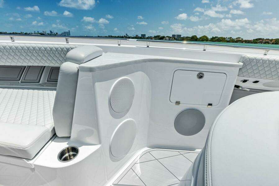 56ft HCB Yacht For Sale