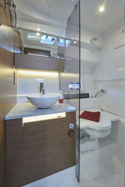 ON ORDER 34ft Jeanneau Yacht For Sale