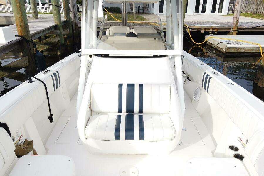 2017 32  Intrepid 32ft Intrepid Yacht For Sale