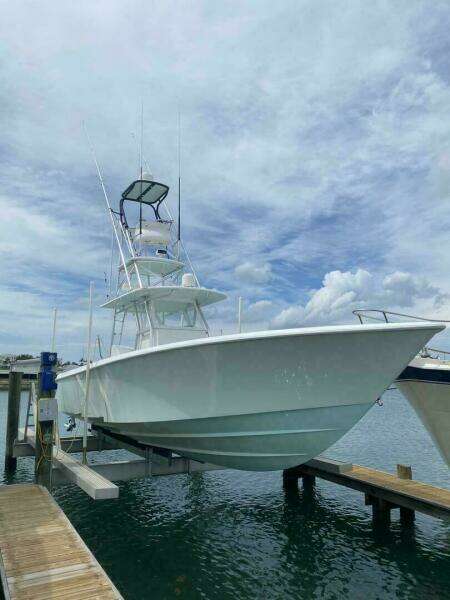 Nauty C Bouys 39ft Contender Yacht For Sale