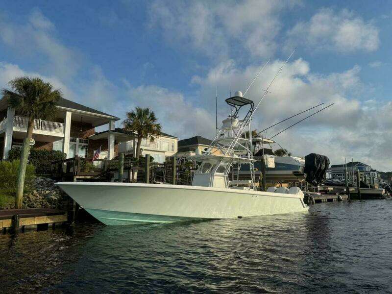 Nauty C Bouys 39ft Contender Yacht For Sale