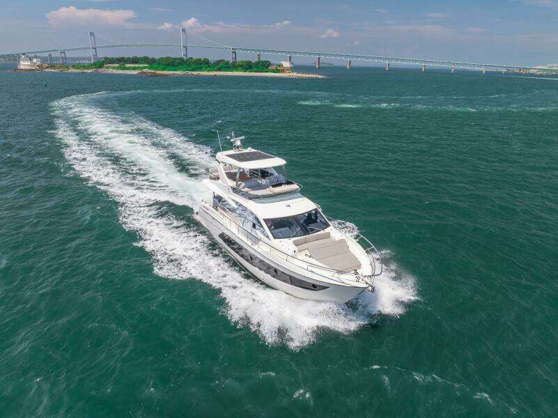 62ft Absolute Yacht For Sale