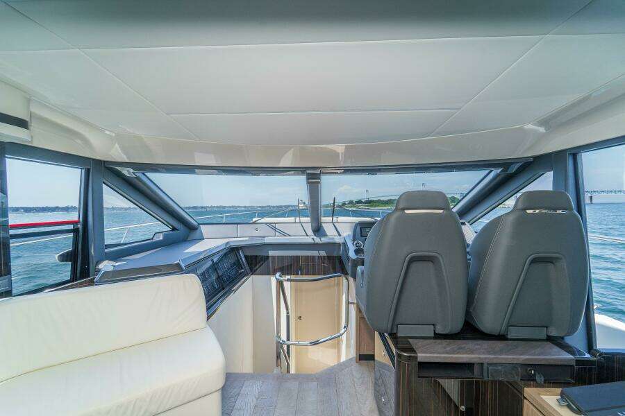 62ft Absolute Yacht For Sale