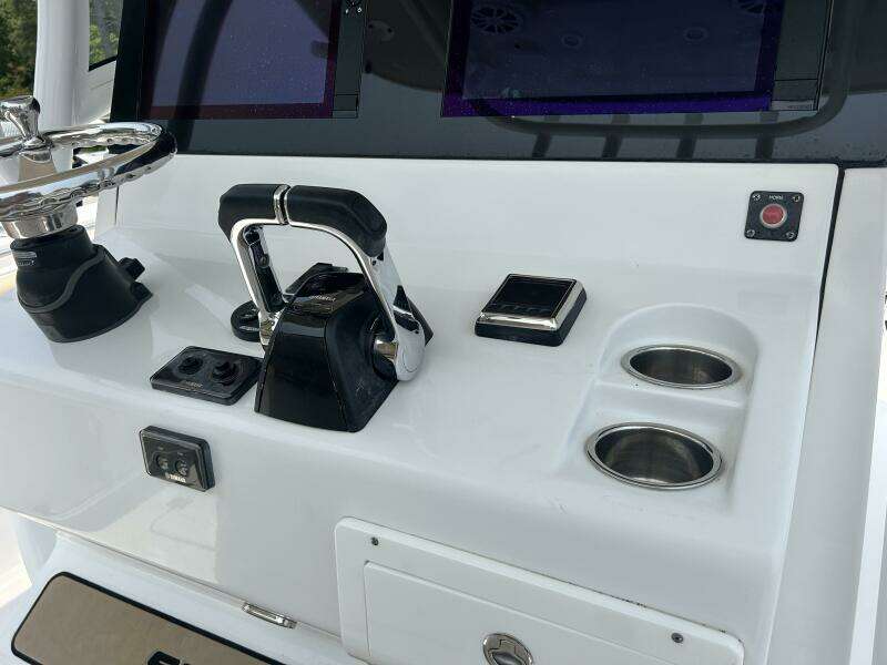 31ft Sportsman Yacht For Sale