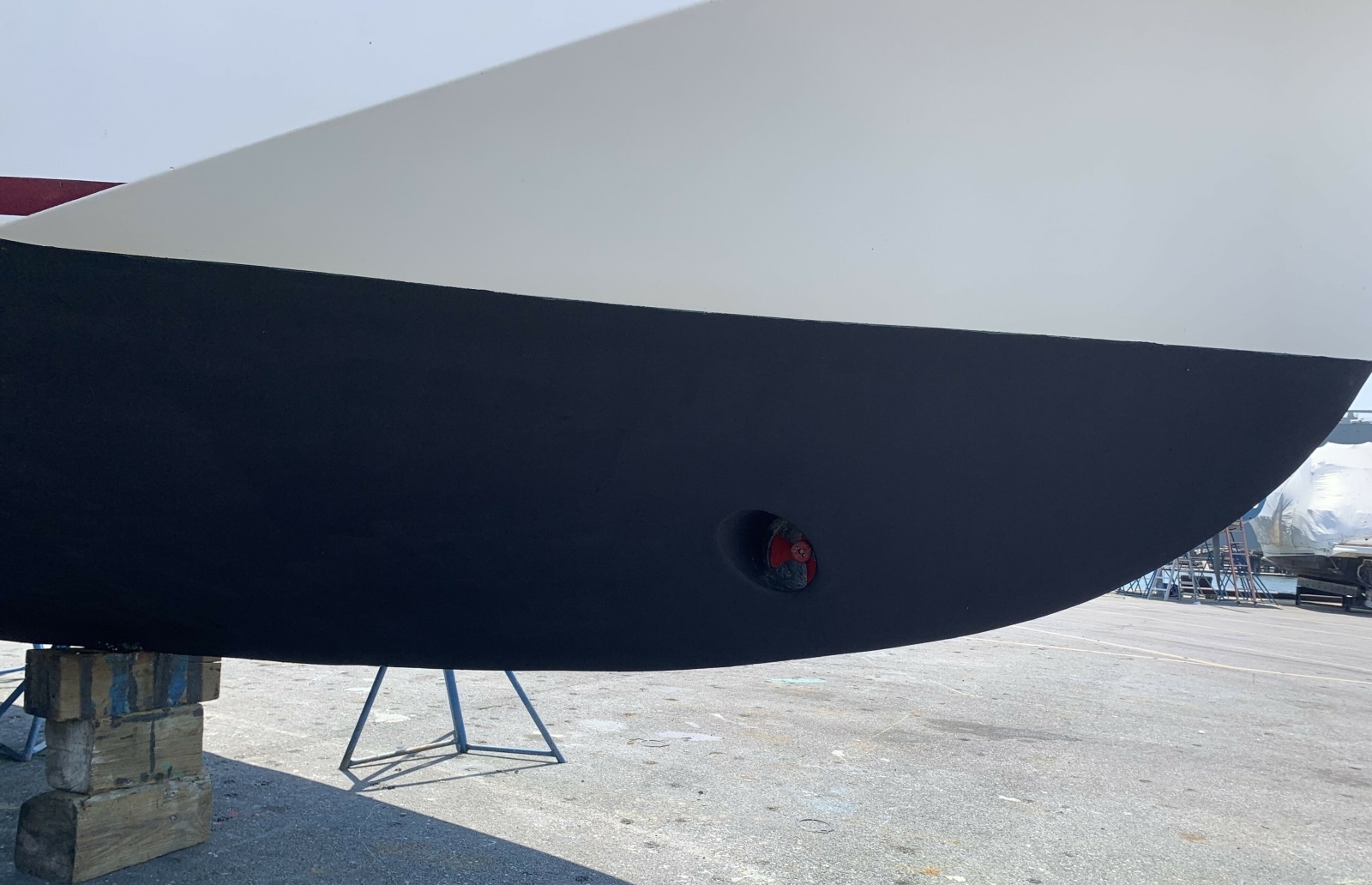 36' Kadey-Krogen bowthruster1