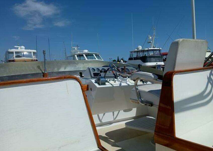 35ft Pacific Boats Yacht For Sale