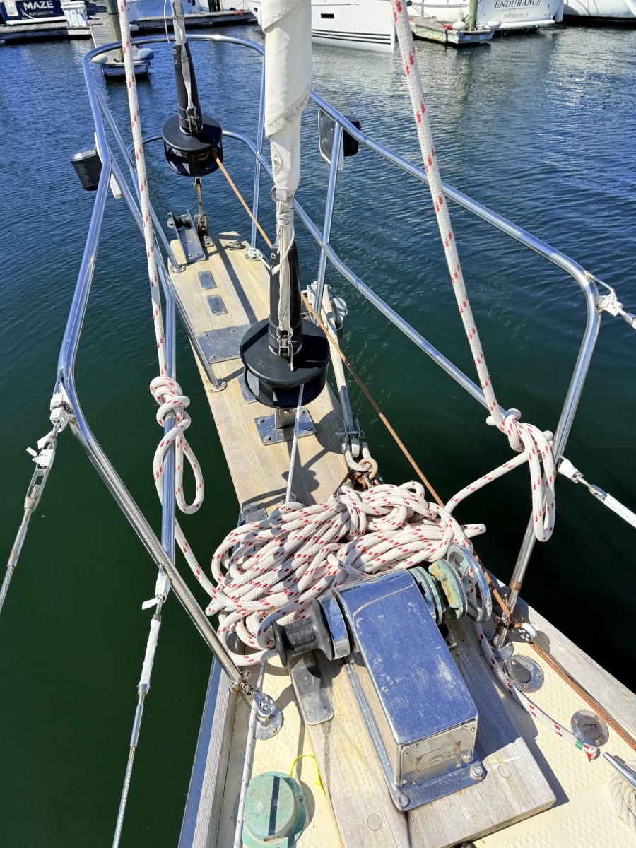 2001 Shannon 43 Cutter