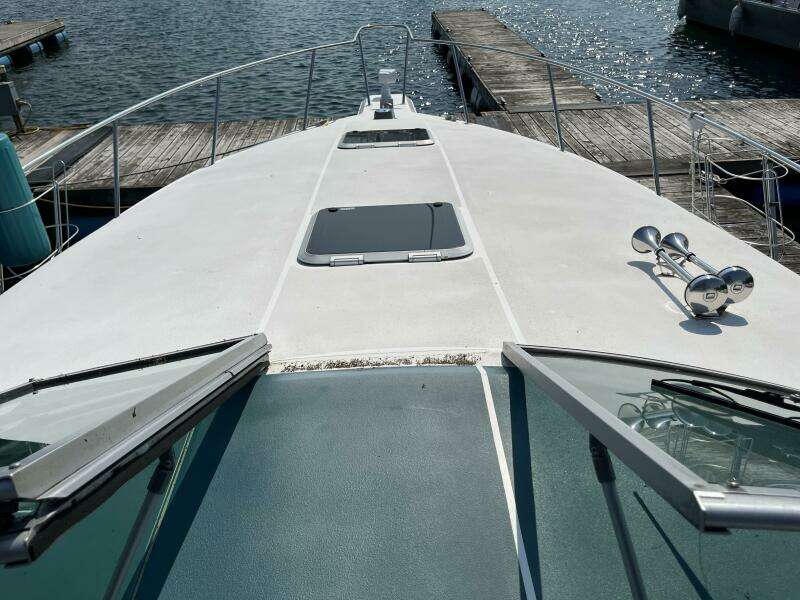 36ft Wellcraft Yacht For Sale