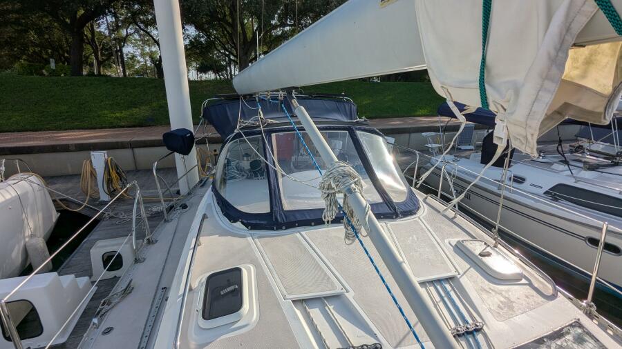 2005 Saga 409